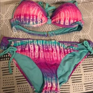 Swim top & bottom. Top- S bottom- M